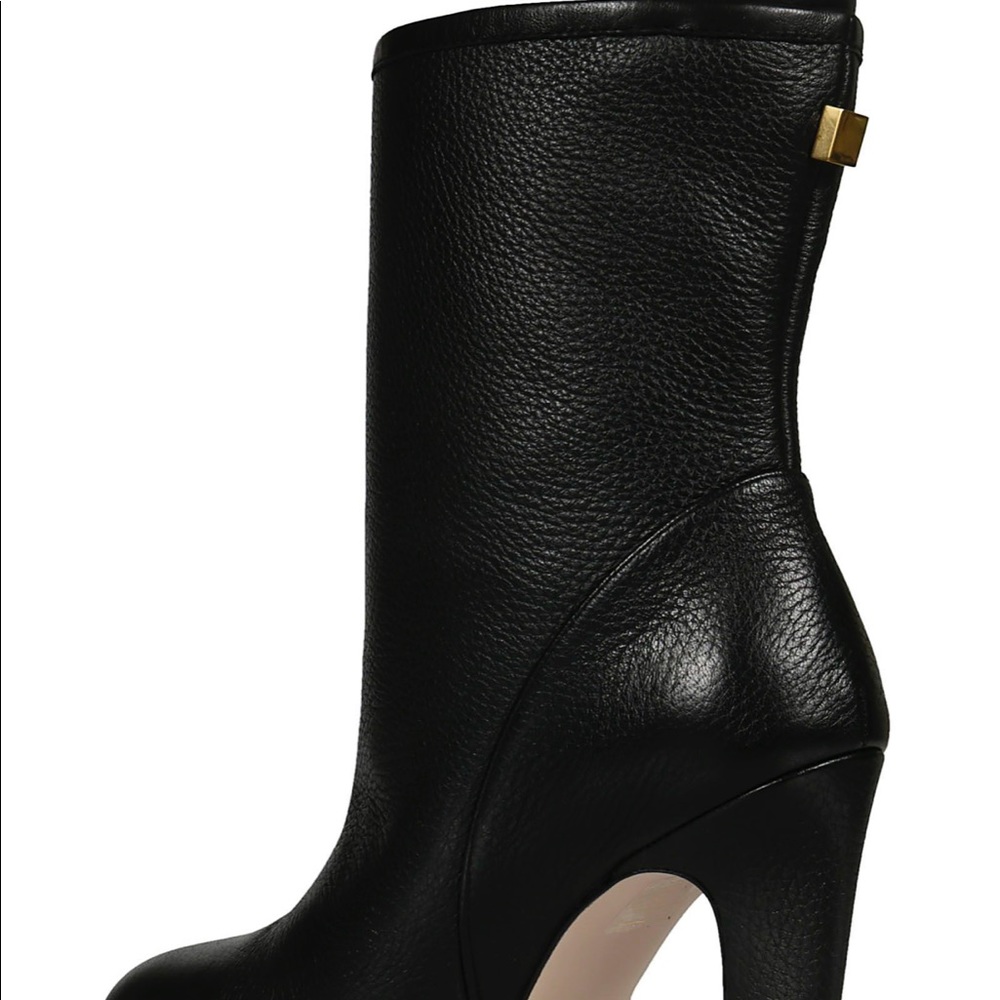 Stuart Weitzman Leather Bootie - image 3
